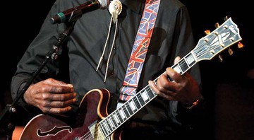 <b>SEM VENCIMENTO</b> Chuck Berry ao vivo em Cleveland: ele não pretende parar de fazer shows - JOSHUA GUNTER/ THE PLAIN DEALER/LANDOV