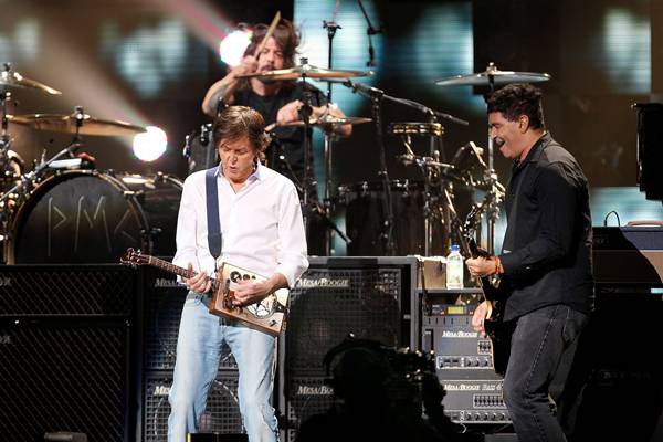 Paul McCartney e Dave Grohl