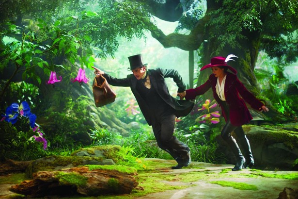 Oz: Mágico e Poderoso é uma das grandes apostas para o primeiro semestre de 2013 - estreia no dia 8 de março