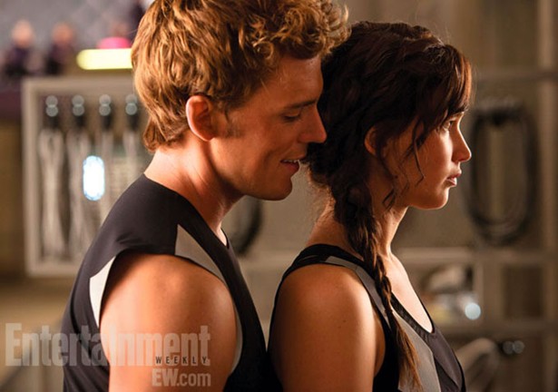 Jennifer Lawrence volta a interpretar a personagem Katniss Everdeen em Jogos Vorazes: Em Chamas