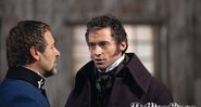 <b>GATO E RATO</b> Javert (Crowe, à esq.) enquadra Valjean (Jackman).  - Divulgação