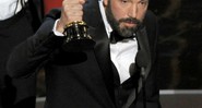 Ben Affleck recebe o prêmio de Melhor Filme por <i>Argo</i> - AP