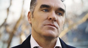 2009

Morrissey sai do palco do Coachella dizendo: “O cheiro de animais queimados está me deixando enojado. Eu posso sentir o cheiro de carne queimando... E eu peço a Deus que seja humana”.  - Divulgação