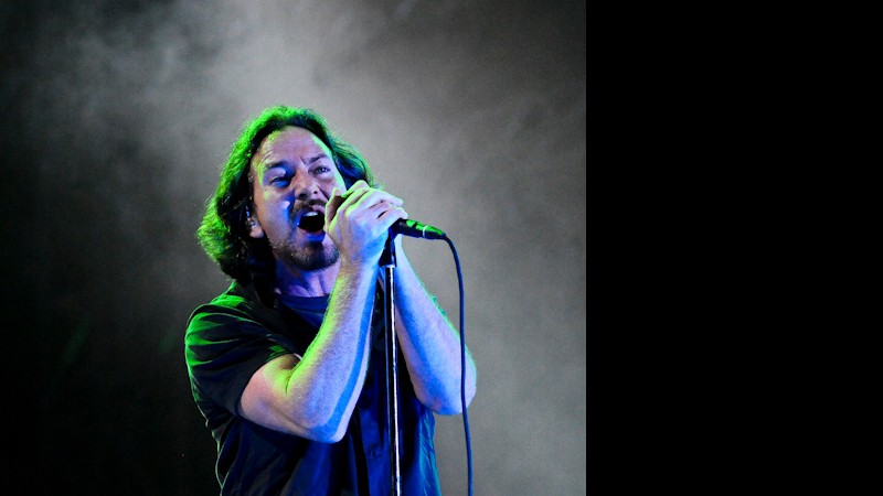 A terceira e última noite do Lollapalooza 2013, foi encerrada pelo Pearl Jam.