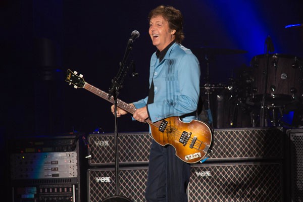 Paul McCartney no primeiro show da turnê Out There, em Minas Gerais