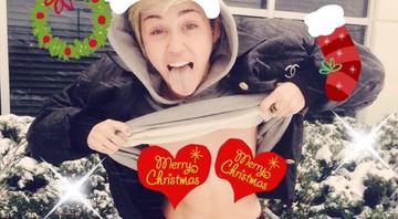 Miley Cyrus free the nipple - Reprodução / Twitter