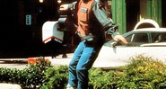 Marty McFly  - hoverboard - De Volta Para o Futuro