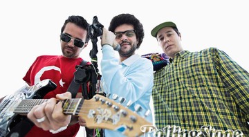 MISTURA
Lúcio Maia, Rodrigo Brandão e DJ PG formam o Zulumbi - camila miranda/DIVULGAÇão 