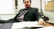 Ricky Gervais interpreta David Brent em <i>The Office</i> - Reprodução