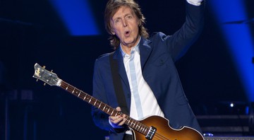 Paul McCartney se apresenta durante a turnê Out There!, em Atlanta, nos Estados Unidos.  - Dan Harr/AP