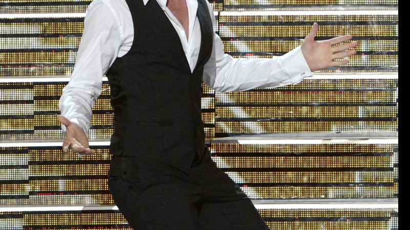 Neil Patrick Harris se apresenta durante o Emmy Awards, no Nokia Theatre, em setembro de 2013. 