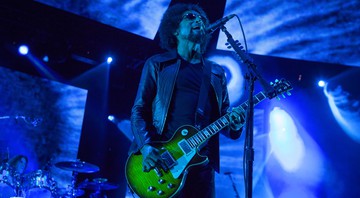 William DuVall, vocalista do Alice in Chains, se apresenta no Rockstar Energy Drink Uproar Festival, nos Estados Unidos, em 2013.  - Barry Brecheisen/AP