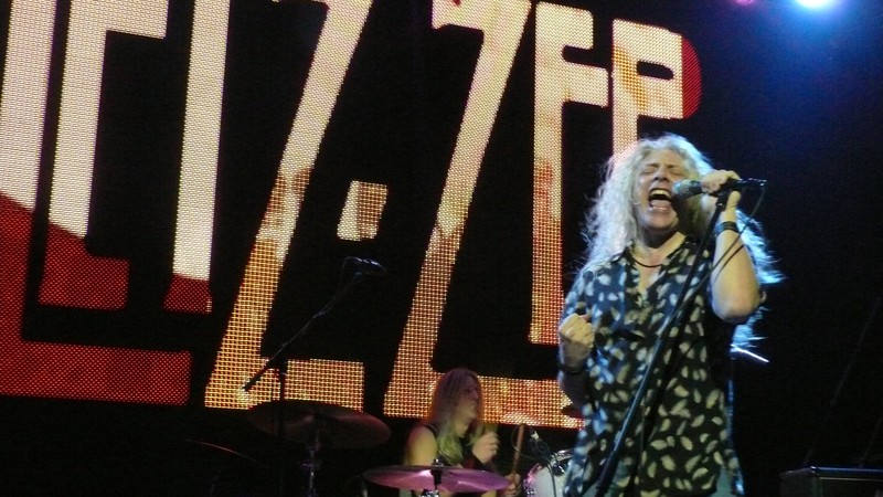 Banda Letz Zep se apresenta no Festival British Invasion.