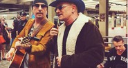 U2 em apresentação acústica surpresa em metrô de Nova York - Reprodução/Instagram