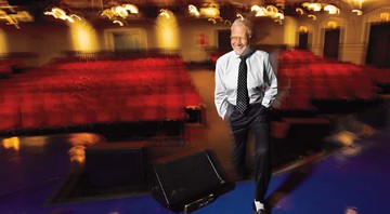 Letterman no Ed Sullivan Theater, em Nova York, antes da gravação de um dos últimos programas. - Mark Seliger