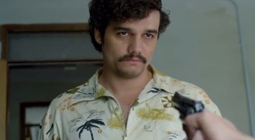 Wagner Moura como Pablo Escobar em <i>Narcos</i> - Reprodução/vídeo