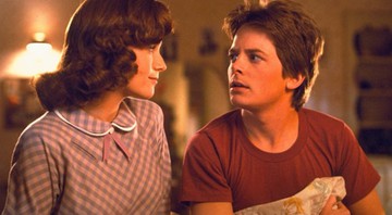 Lea Thompson e Michael J. Fox em De Volta Para o Futuro - Reprodução