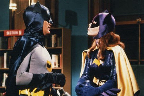 Batman e Batgirl no seriado televisivo Batman, de 1968