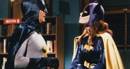 Batman e Batgirl no seriado televisivo <i>Batman</i>, de 1968 - Reprodução