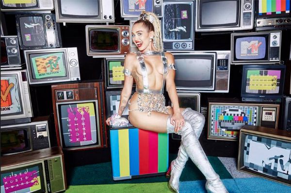 Miley Cyrus no VMA 2015