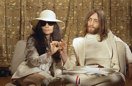 Yoko Ono e John Lennon em 1969
