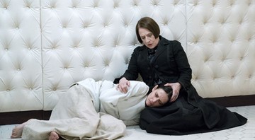 Vanessa Ives (Eva Green) e a Dr. Seward (Patti LuPone) em imagem da terceira temporada de <i>Penny Dreadful</i> - Reprodução