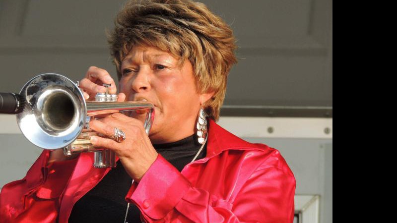 A trompetista Cynthia Robinson