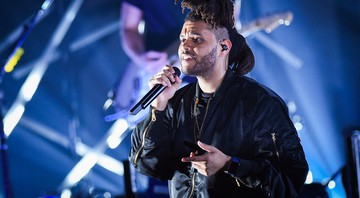 The Weeknd se apresentando em festival no Jones Beach Theater, em Nova York (EUA), em agosto de 2015 - Scott Roth/AP