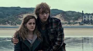 O casal de <i>Harry Potter</i> Ron Weasley (Rupert Grint) e Hermione Granger (Emma Watson) - Reprodução