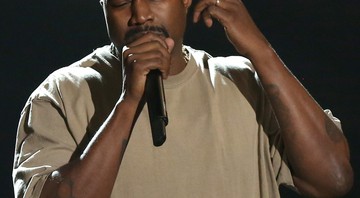 Kanye West durante apresentação em Los Angeles, nos Estados Unidos, em 2015 - Matt Sayles/AP