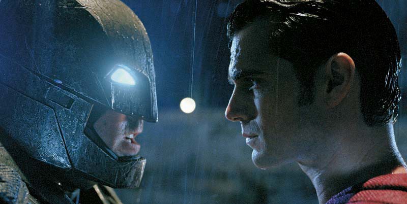 Batman (Ben Affleck) e Superman (Henry Cavill) vão bater de frente

