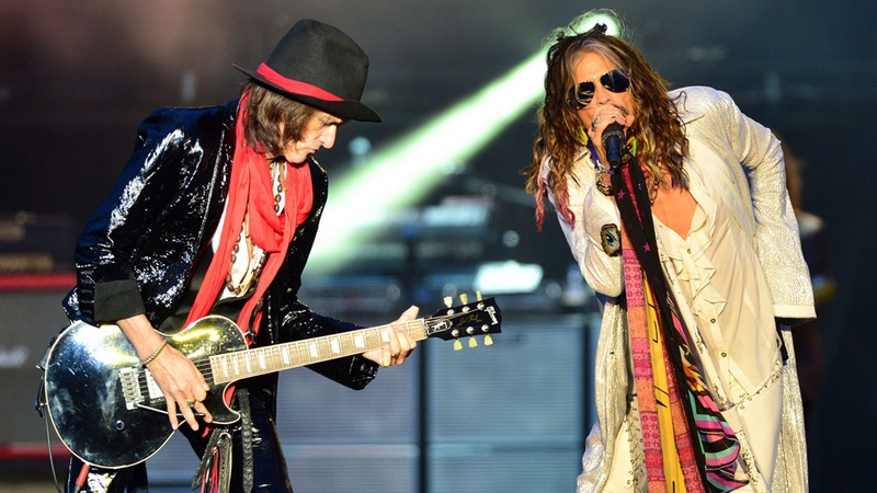 Joe Perry e Steven Tyler durante show do Aerosmith no Download Festival de 2014