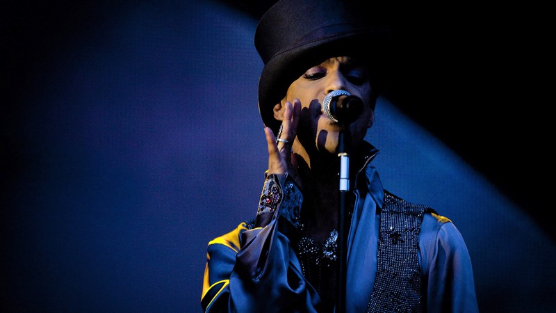 Durante este show, de agosto de 2011, na ilha de Amager, Dinamarca, Prince precisou interromper a performance por causa de uma tempestade.
