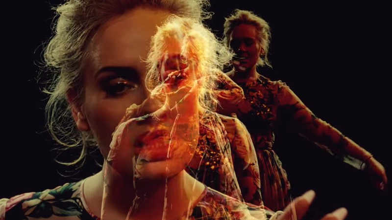 A cantora Adele em cena do clipe de “Send My Love (To Your New Lover)”