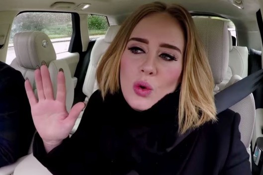 Dez momentos divertidos de Adele