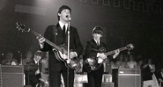 Os Beatles tocando em cena do documentário <i>The Beatles: Eight Days A Week – The Touring Years</i> - Reprodução/Vídeo
