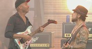Cena de vídeo de performance do Jane's Addiction com o guitarrista Tom Morello, em show no Lollapalooza norte-americano de 2016 - Reprodução/Vídeo