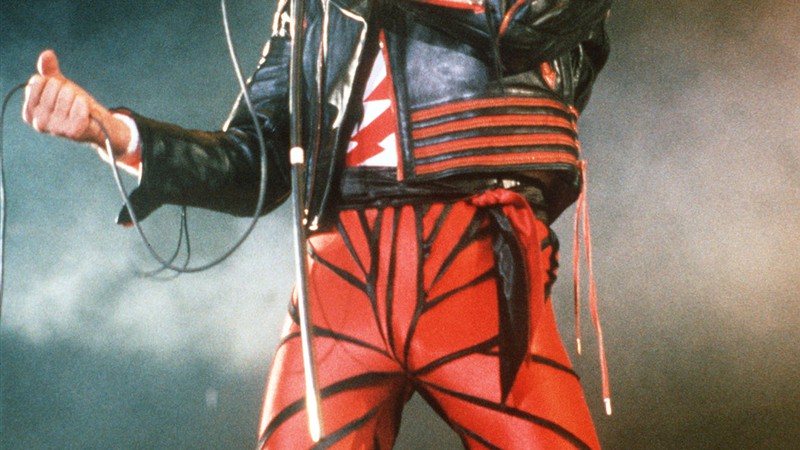 Todos os momentos da carreira de Freddie Mercury foram mágicos, mas selecionamos alguns sucessos, obscuridades e curiosidades que fazem parte do legado fonográfico do saudoso frontman do Queen. 

Por Paulo Cavalcanti