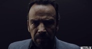 Gilberto Rodríguez Orejuela (interpretado por Damián Alcázar), comandante do Cartel de Cali, em trailer de <i>Narcos</i> - Reprodução/Vídeo
