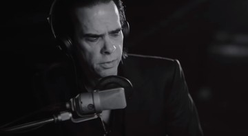 Nick Cave em cena do filme One More Time With Feeling, que acompanha o álbum Skeleton Tree (2016) - Reprodução/Vídeo
