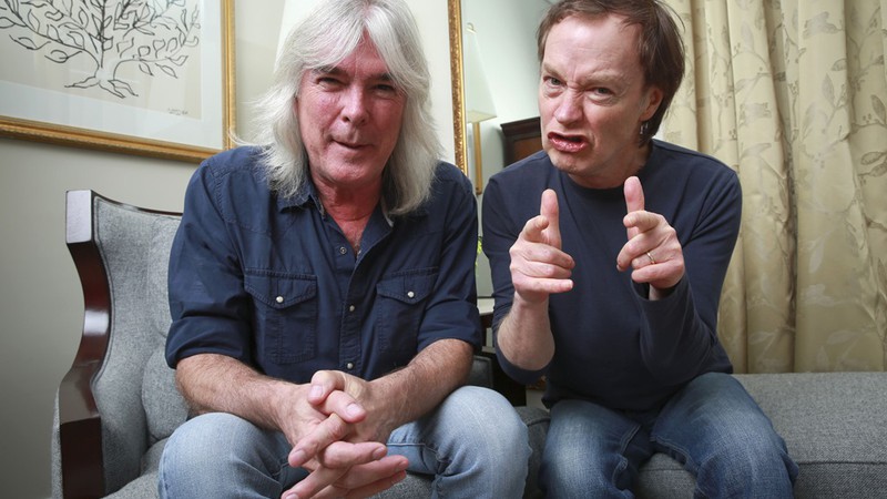 Com Axl no vocal, sem Malcolm Young e perdendo Cliff Williams, Angus Young mantém o AC/DC de pé