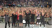 Prophets of Rage com Matt Shultz, do Cage the Elephant, e Dan Auerbach, do Black Keys, durante show em Nashville, nos Estados Unidos - Reprodução/Instagram