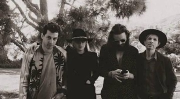 Mark Ronson, Lady Gaga, Beck e Father John Misty em foto do encarte do disco <i>Joanne</i> (2016) - Reprodução