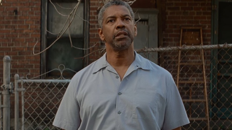 Denzel Washington na adaptação cinematográfica de Fences, peça de August Wilson