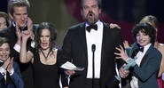 O elenco de <i>Stranger Things</i> durante o discurso de aceitação no SAG Awards de 2017  - Chris Pizzello/AP