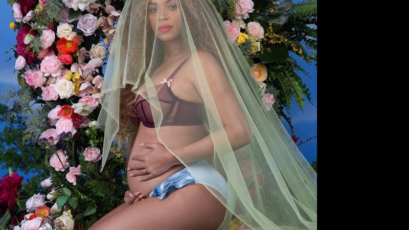 Beyoncé em imagem que anunciou a gravidez dela de gêmeos