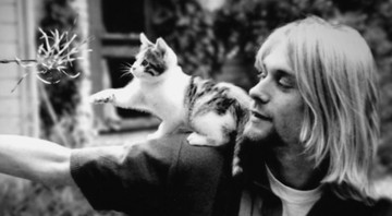 Kurt Cobain e seu gato (Foto: Reprodução/Vídeo)