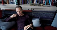 <b>Um inglês em Nova York</b><br>
Sting em retrato feito em outubro de 2016 - Danny Clinch