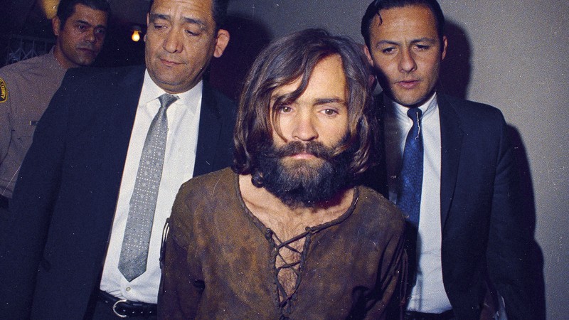 Foto de 1969 de Charles Manson, ano de sua condenação pelo envolvimento no assassinato da atriz Sharon Tate. 