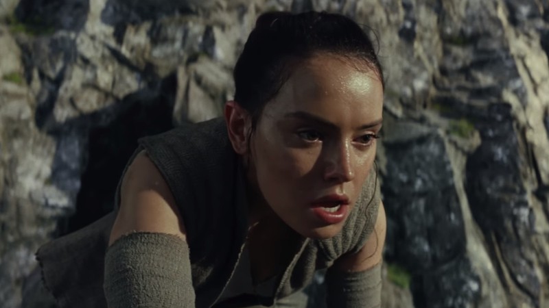 Rey (Daisy Ridley) no trailer de Star Wars: Os Últimos Jedi